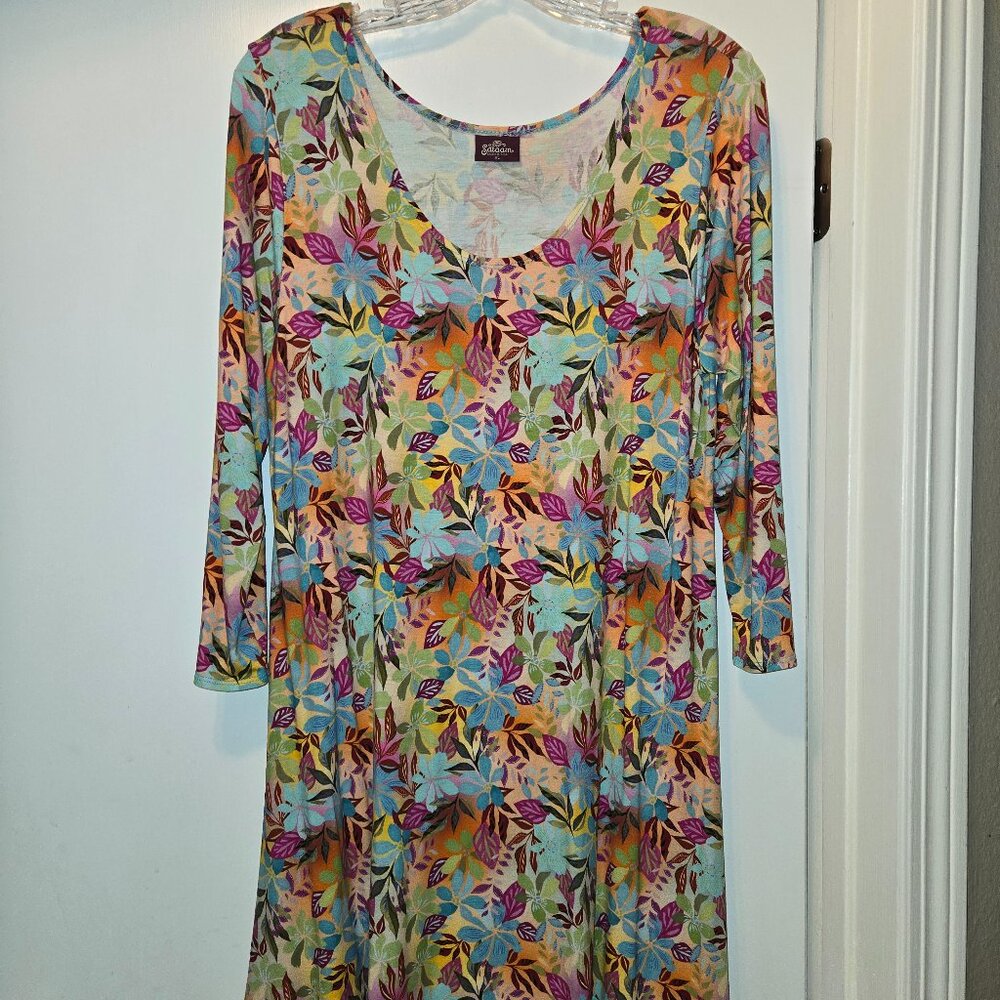 Salaam XL 3/4 sleeve Dress, Beautiful Floral Pattern, Excellent